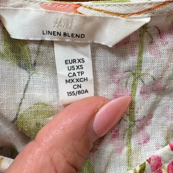 H&M women’s linen blend white floral button down blouse sz XS preloved - Picture 11 of 11